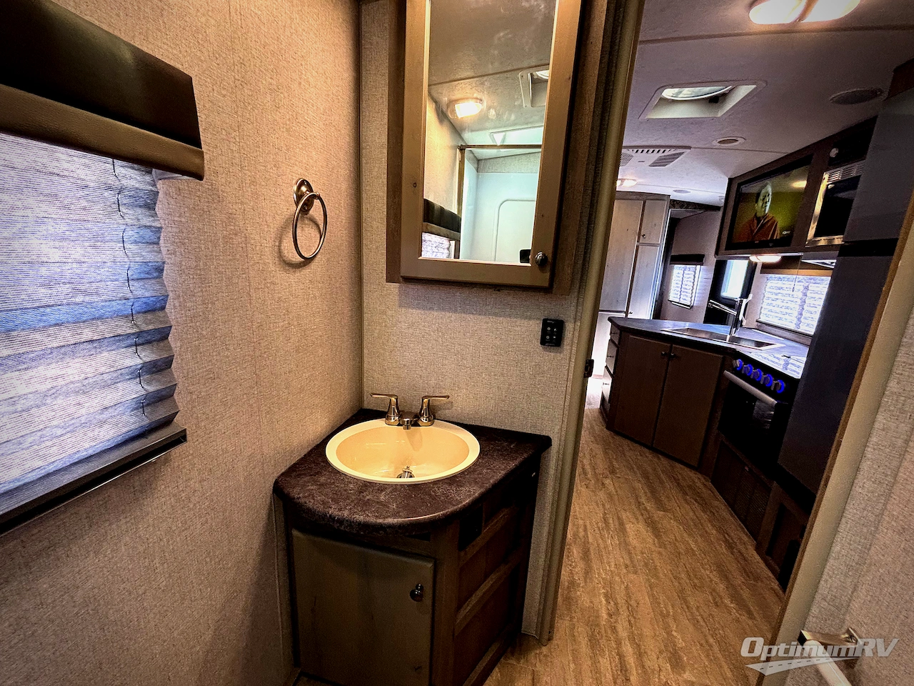 2025 Northwood Nash 24B Photo 10