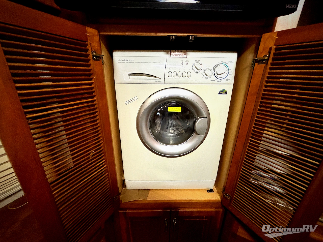 2004 Newmar Mountain Aire 4016 Photo 25