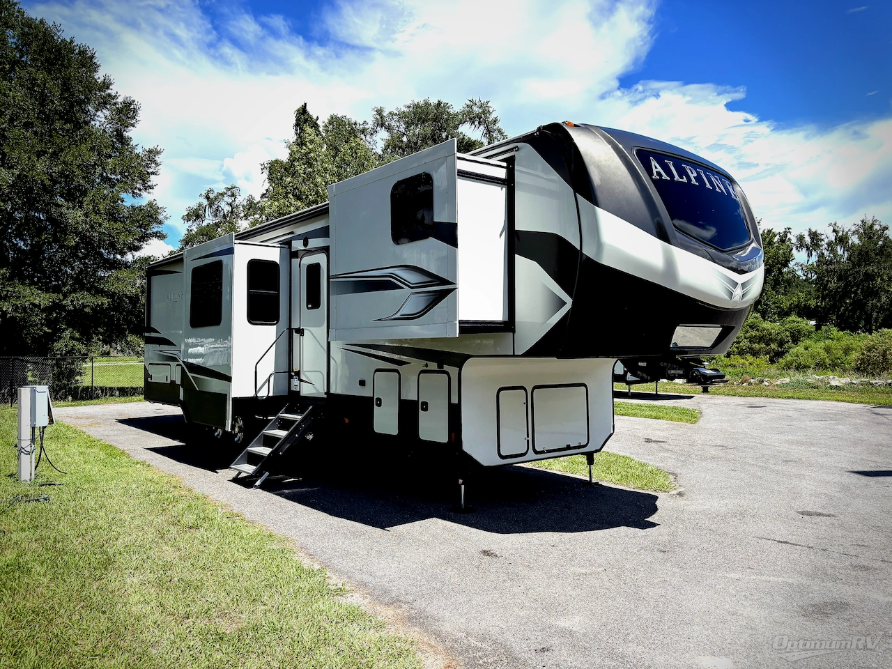2022 Keystone alpine 3790FK Photo 1