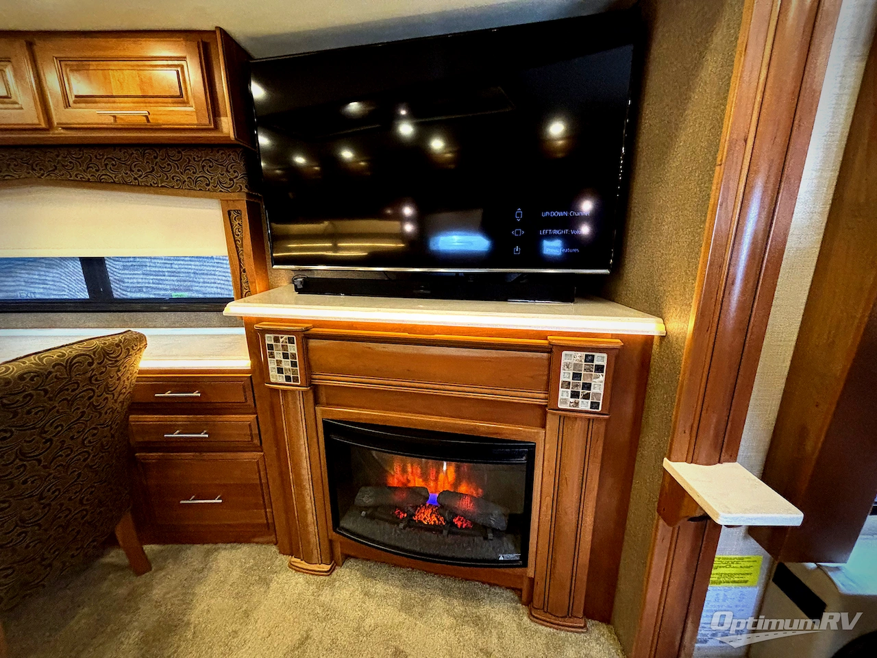 2017 Entegra Anthem 44B Photo 6