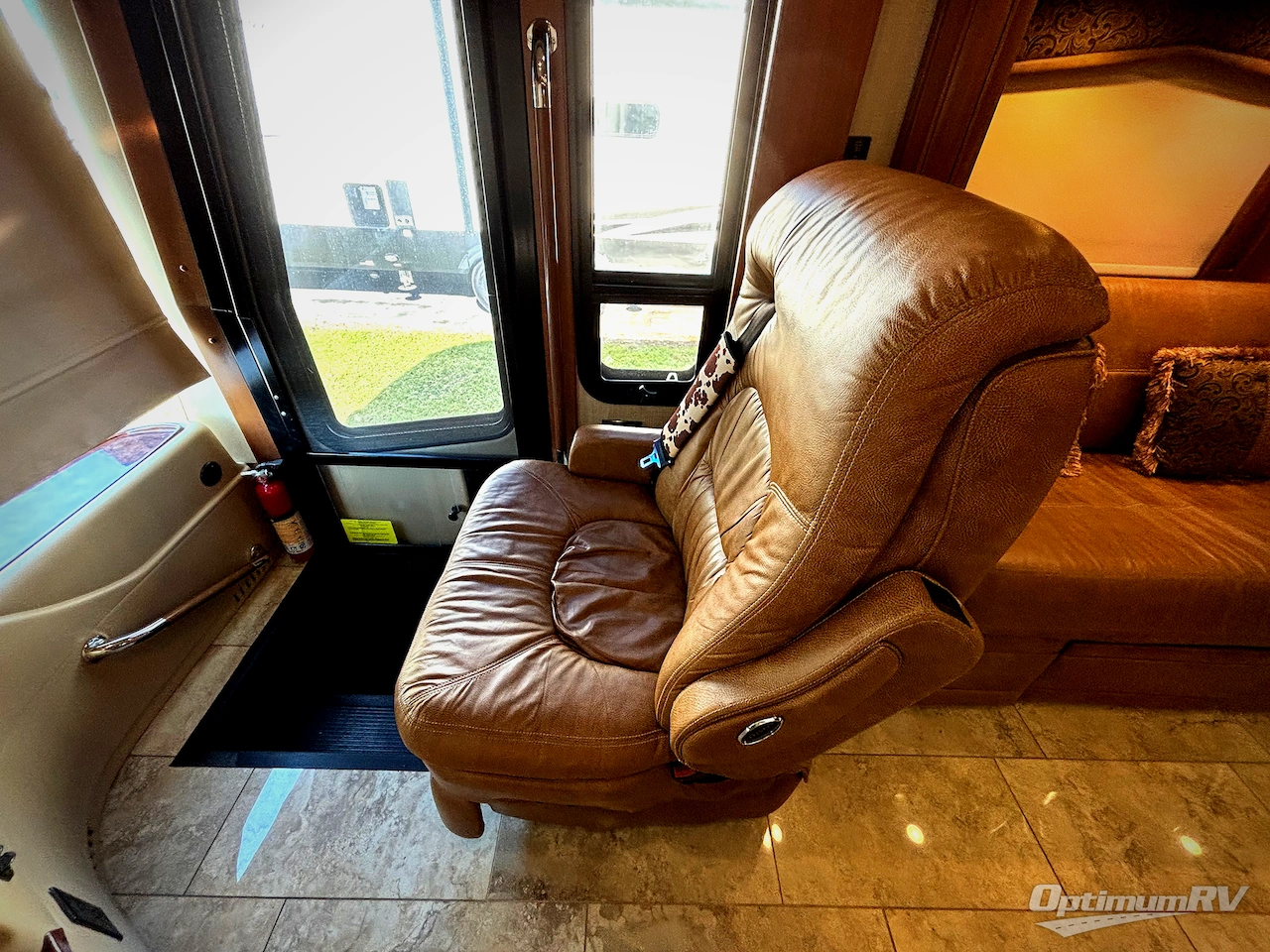 2017 Entegra Aspire 42RBQ Photo 9