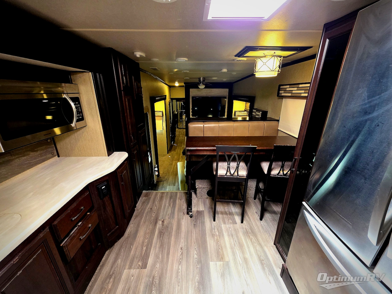 2018 Palomino Columbus F386FK Photo 3