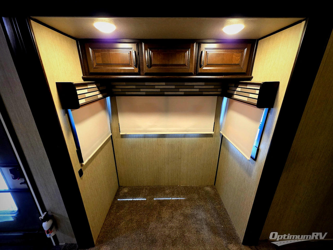 2018 Palomino Columbus F386FK Photo 5