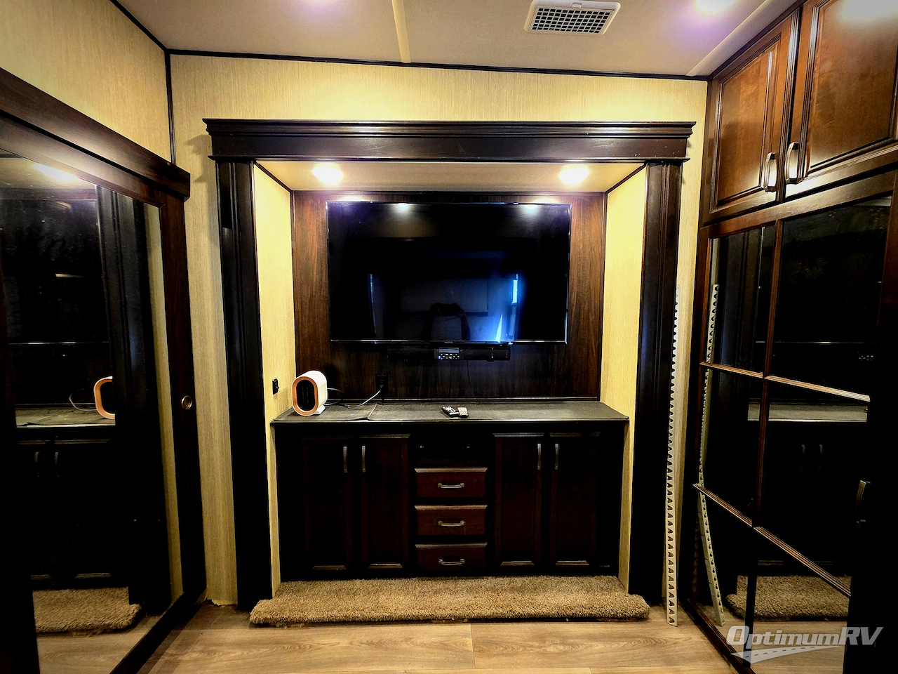 2018 Palomino Columbus F386FK Photo 20