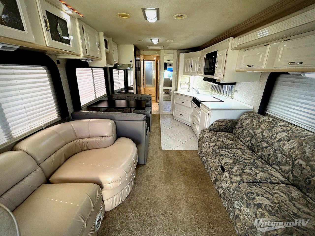 1998 Gulf Stream Scenic Cruiser 8362 Photo 4