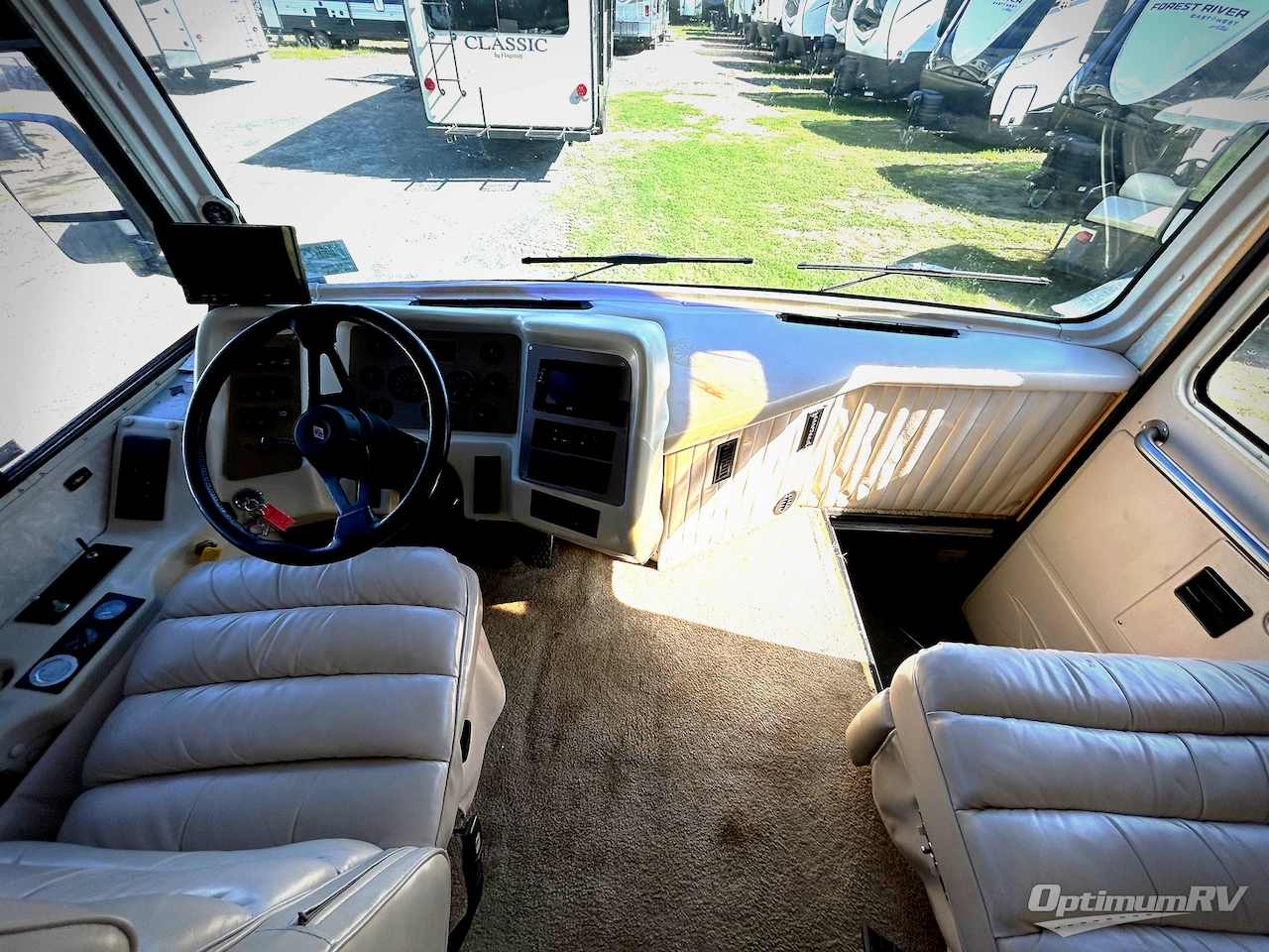 1998 Gulf Stream Scenic Cruiser 8362 Photo 8
