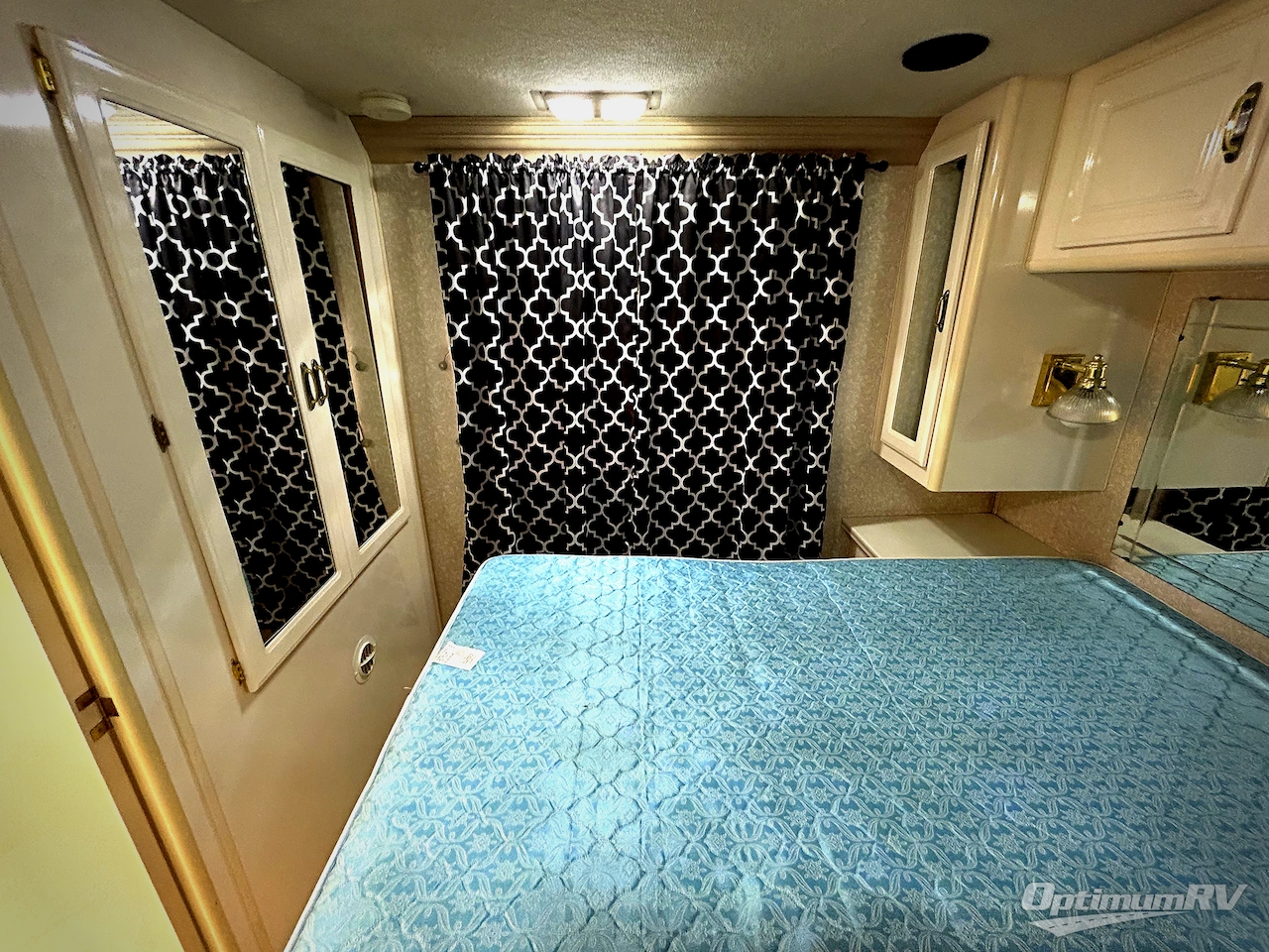 1998 Gulf Stream Scenic Cruiser 8362 Photo 21