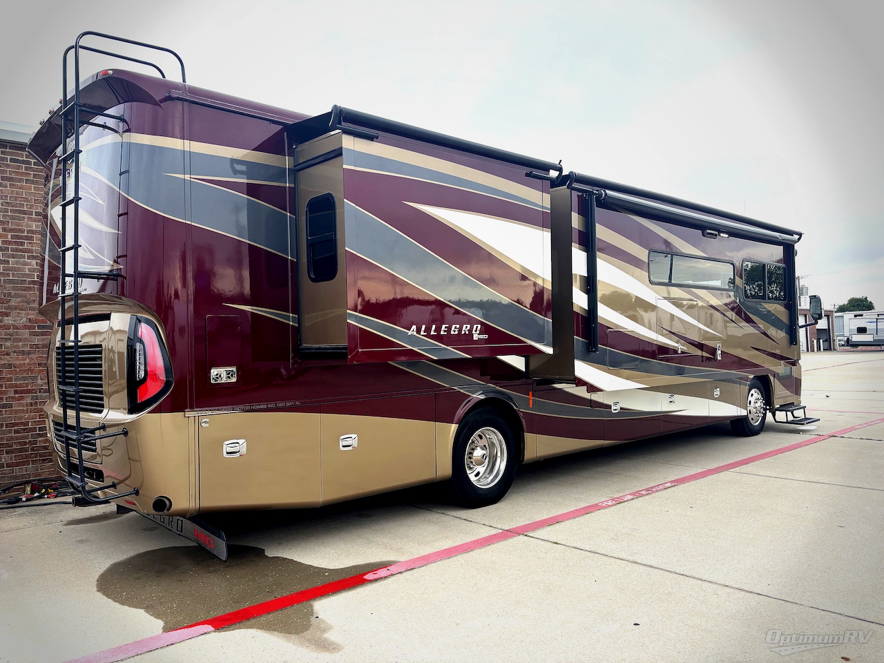 2019 Tiffin Allegro RED 37PA Photo 2