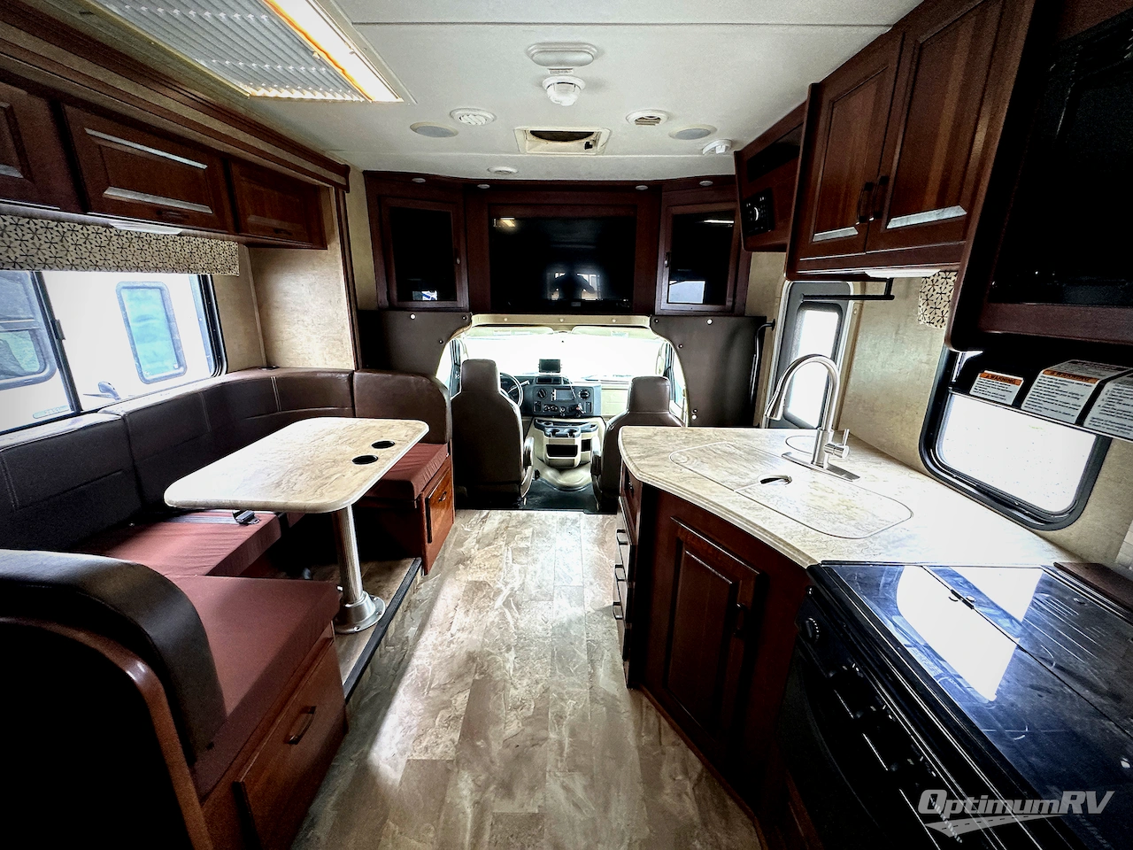 2017 Forest River Sunseeker 2500TS Ford Photo 5