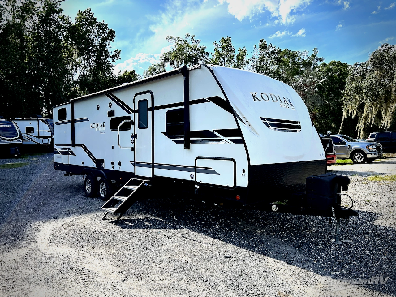 2021 Dutchmen Kodiak Ultra-Lite 283BHSL Photo 1