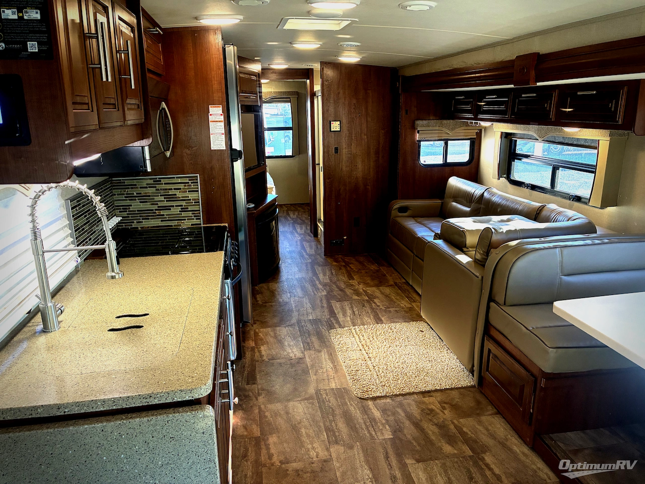 2017 Forest River Georgetown 5 Series 31L5 Photo 4