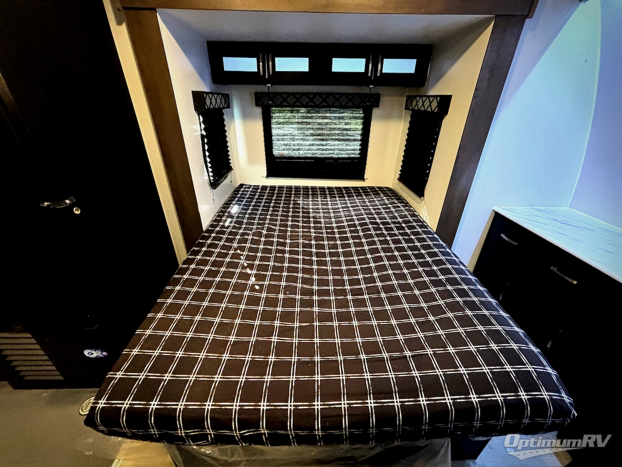 2024 Forest River Work and Play 21LT Photo 8