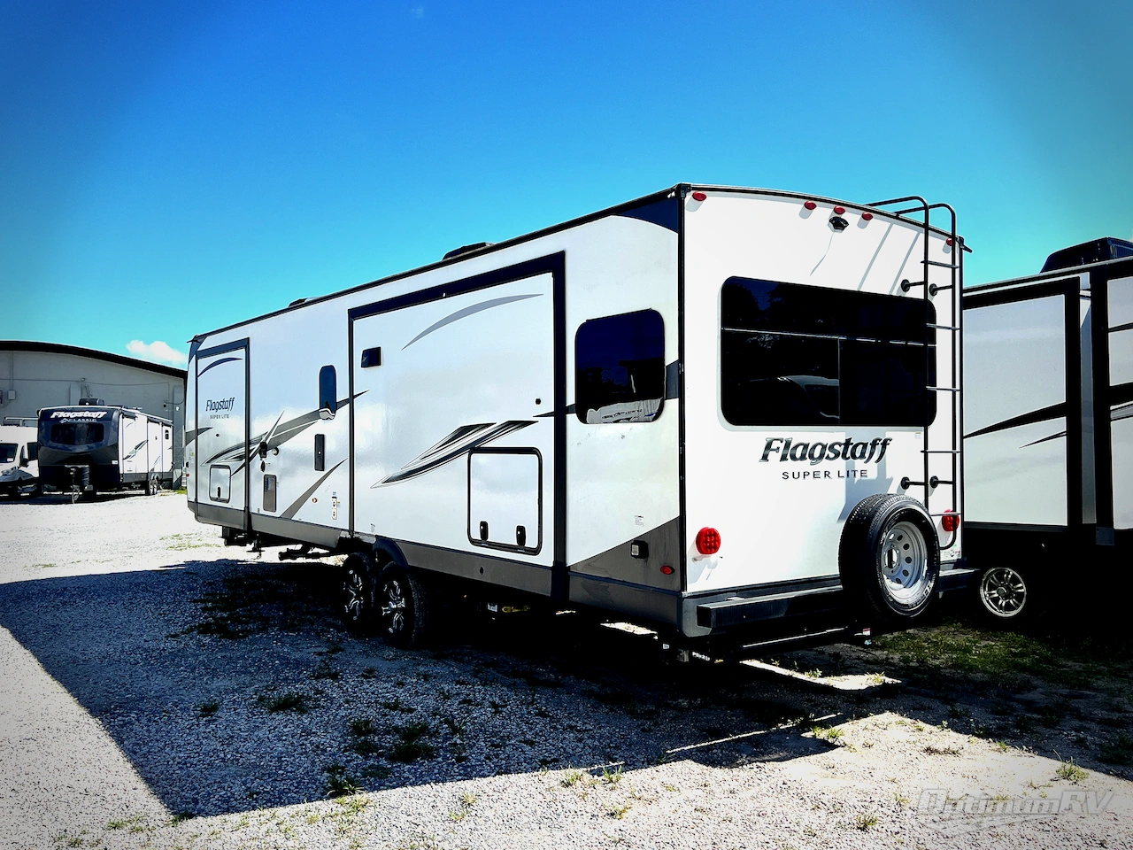 2022 Forest River Flagstaff Super Lite 29RLBS Photo 3