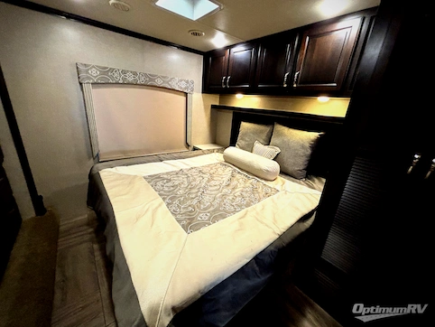 2018 Dynamax DX3 37BH RV Photo 4