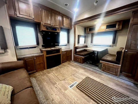 2019 Forest River Rockwood Ultra Lite 2650WS RV Photo 2