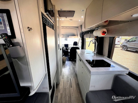 2022 Pleasure-Way Ontour 2.2 RV Photo 2