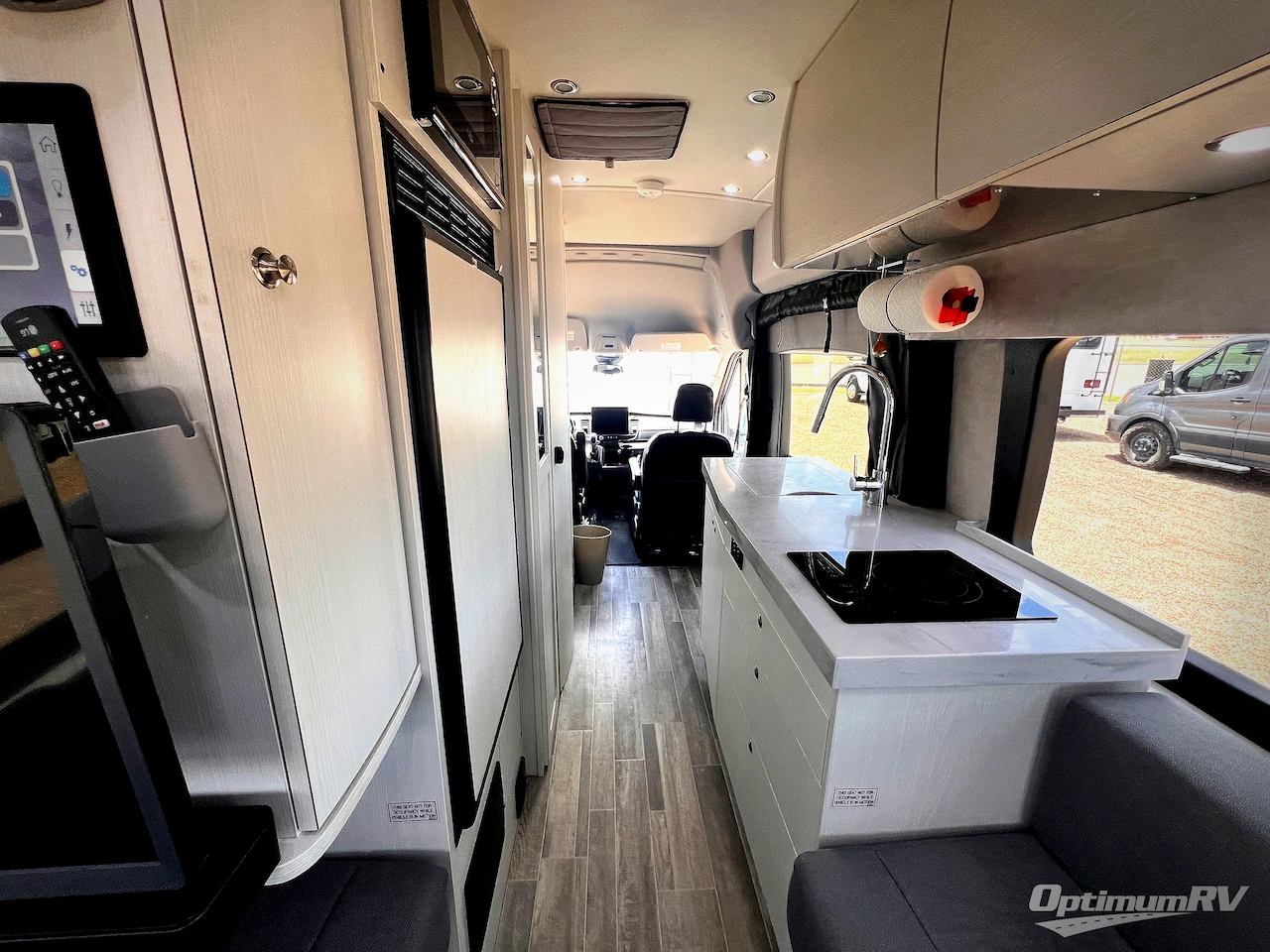2022 Pleasure-Way Ontour 2.2 Photo 5