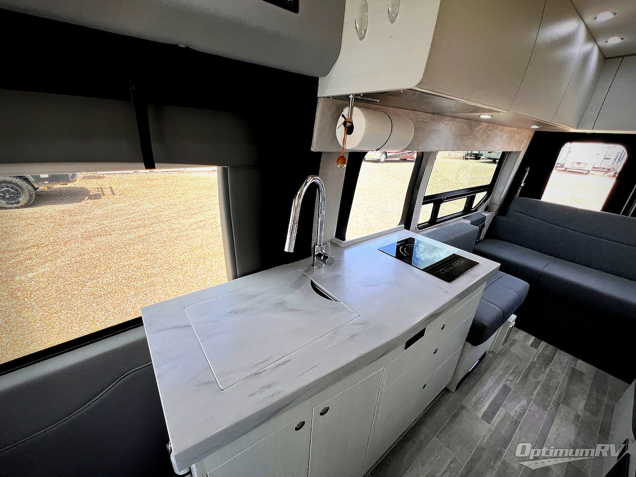 2022 Pleasure-Way Ontour 2.2 Photo 7