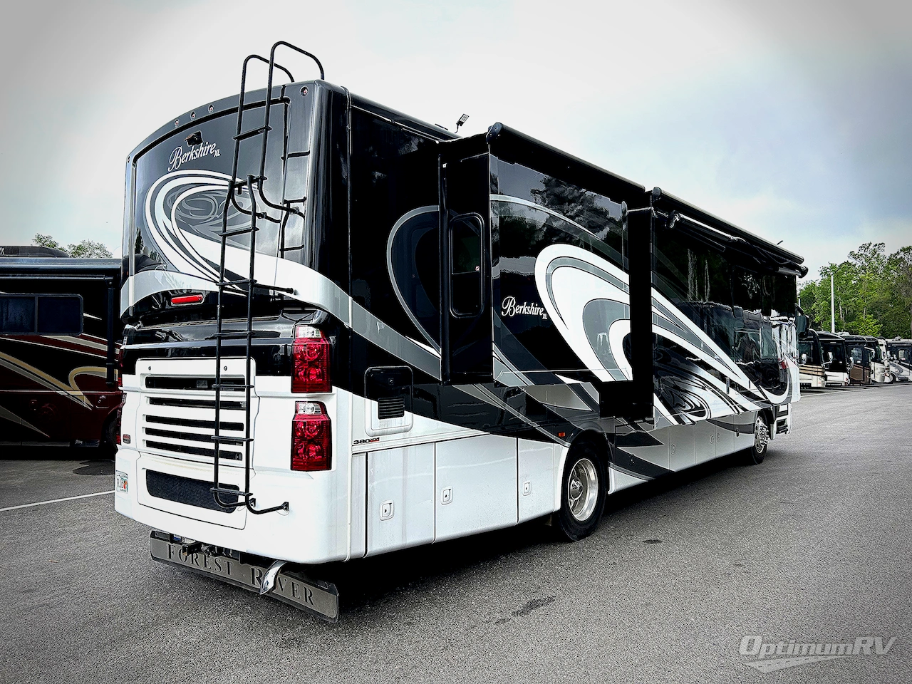 2018 Forest River Berkshire XL 37A Photo 2