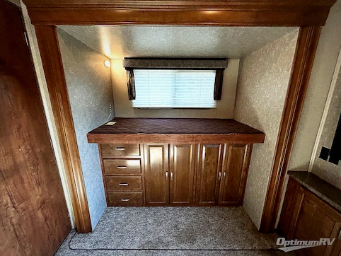 2017 Heartland Gateway 3700PTB RV Photo 4