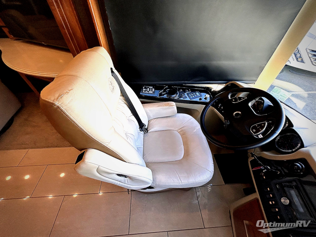 2016 Tiffin Phaeton 40 QBH Photo 3