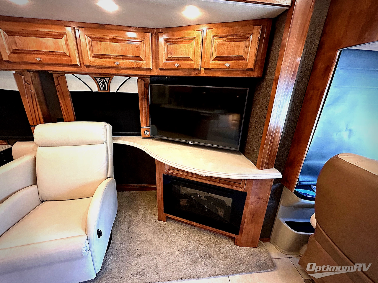 2016 Tiffin Phaeton 40 QBH Photo 12