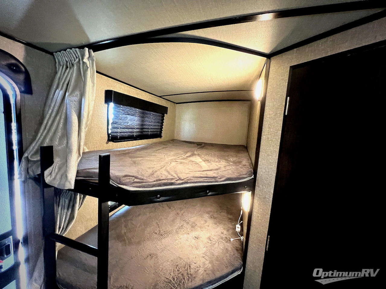 2020 Grand Design Imagine 2800BH Photo 17