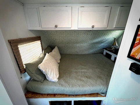 2018 Dutchmen Coleman Light LX 1605FB RV Photo 3