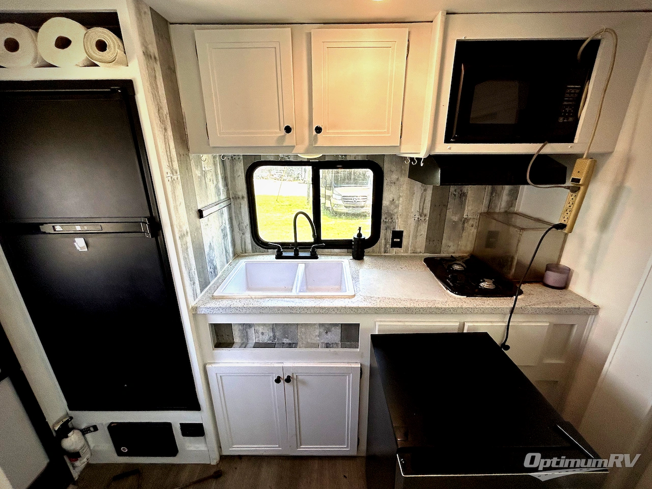 2018 Dutchmen Coleman Light LX 1605FB Photo 6