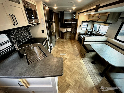 2021 Palomino Puma 28DBFQ RV Photo 2