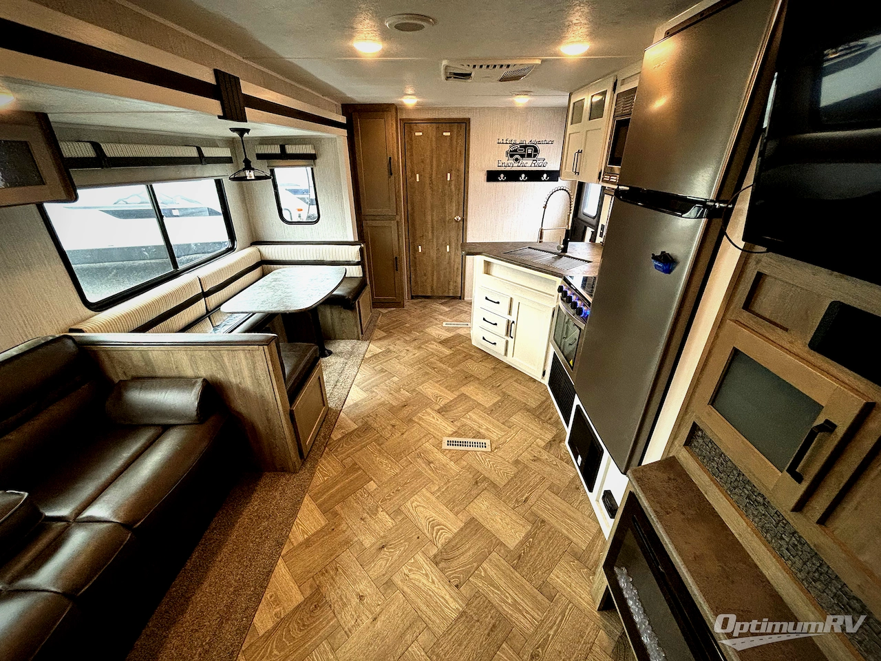 2021 Palomino Puma 28DBFQ Photo 5