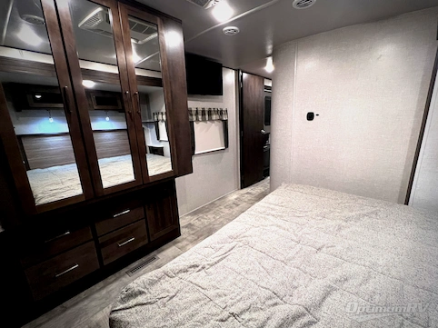 2022 Forest River Flagstaff Classic 832lKRL RV Photo 4