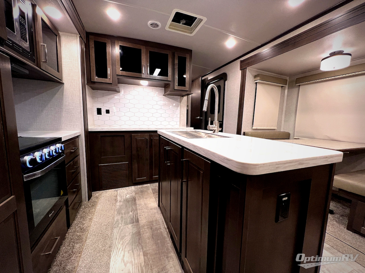2022 Forest River Flagstaff Classic 832lKRL Photo 9