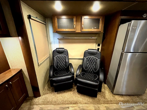 2018 Forest River Cedar Creek Silverback 29RE RV Photo 4