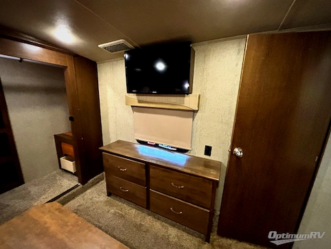 2018 Forest River Cedar Creek Silverback 29RE RV Photo 3