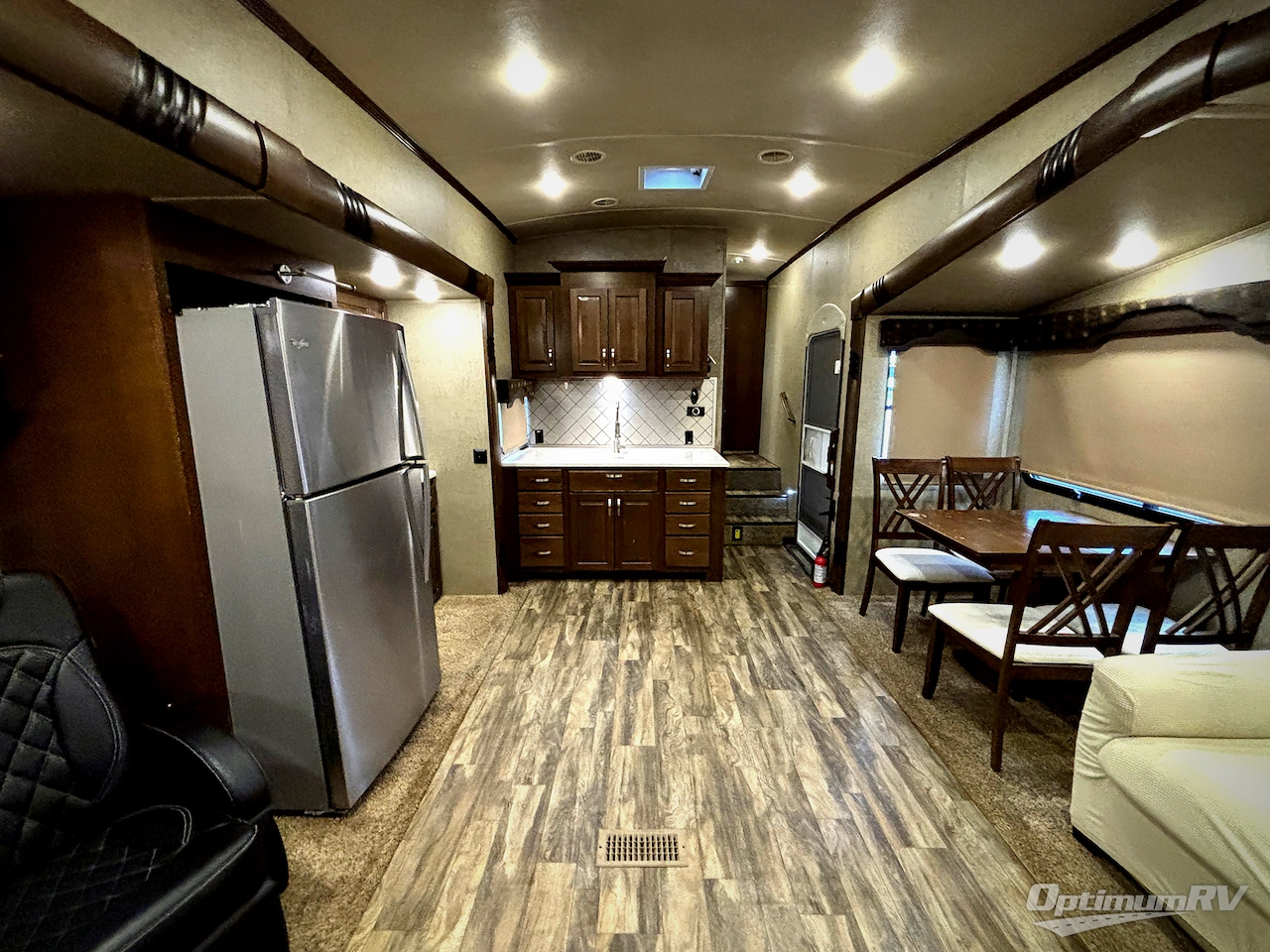 2018 Forest River Cedar Creek Silverback 29RE Photo 4