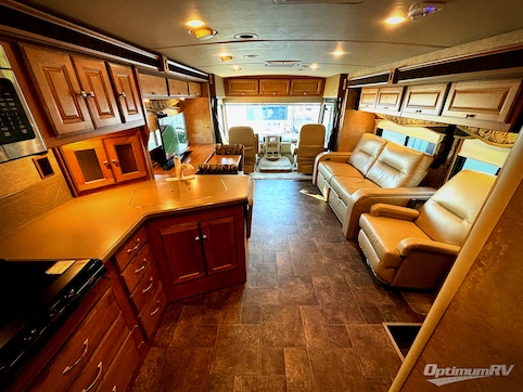 2014 Winnebago Sightseer 33C RV Photo 3