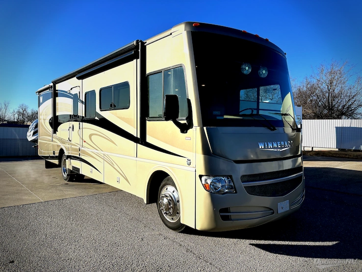 2014 Winnebago Sightseer 33C RV Photo 1