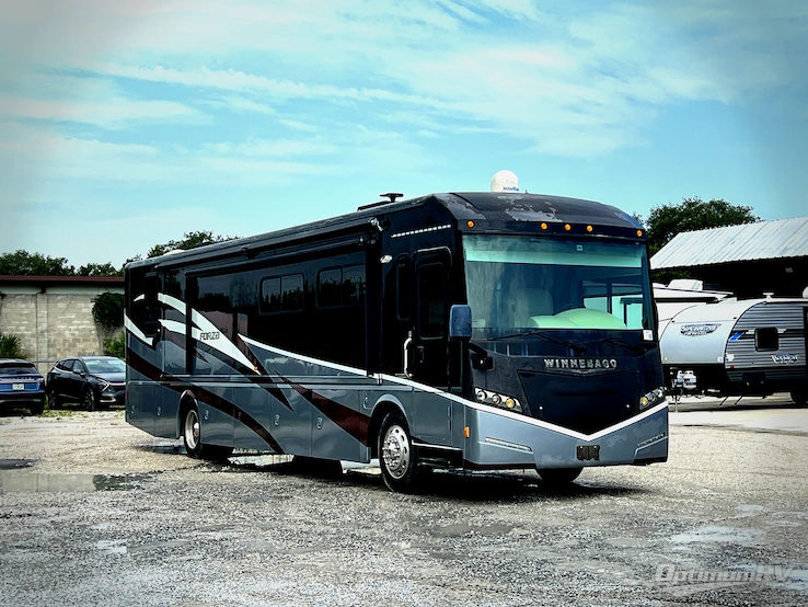 2015 Winnebago Forza 38R RV Photo 1