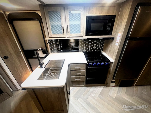 2022 Forest River Salem Hemisphere Hyper-Lyte 26BHHL RV Photo 3