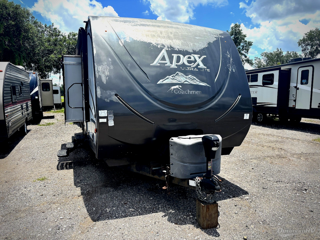 2016 Coachmen Apex Ultra-Lite 259BHSS Photo 1