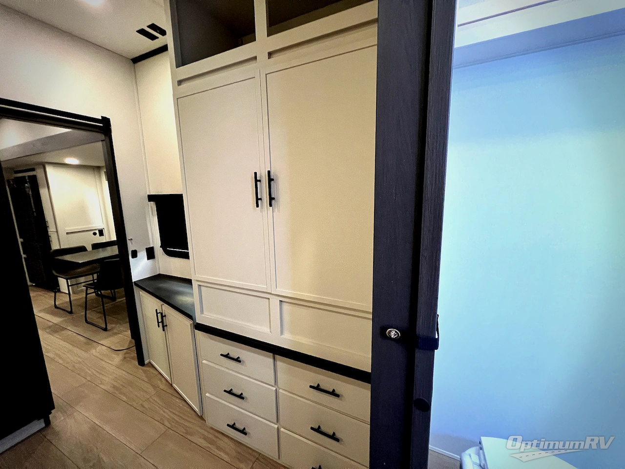 2027 Prime Time Crusader FAM37 Photo 11