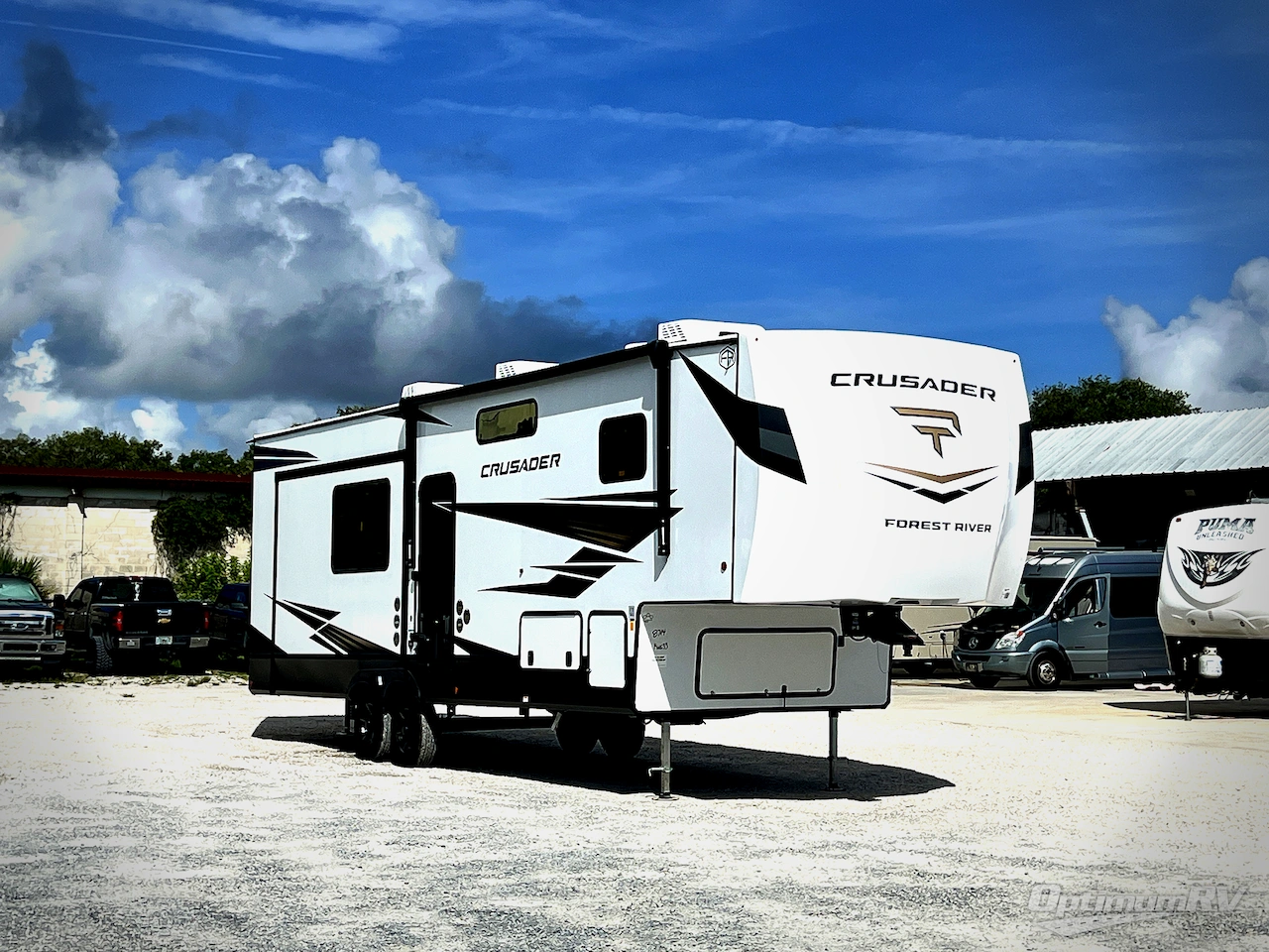 2027 Forest River Crusader KING33 Photo 1