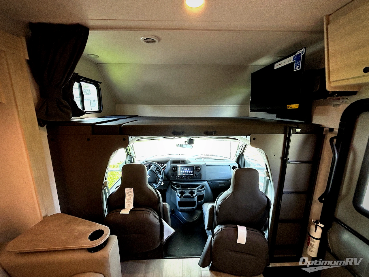 2027 Forest River Sunseeker 2440DS Photo 10