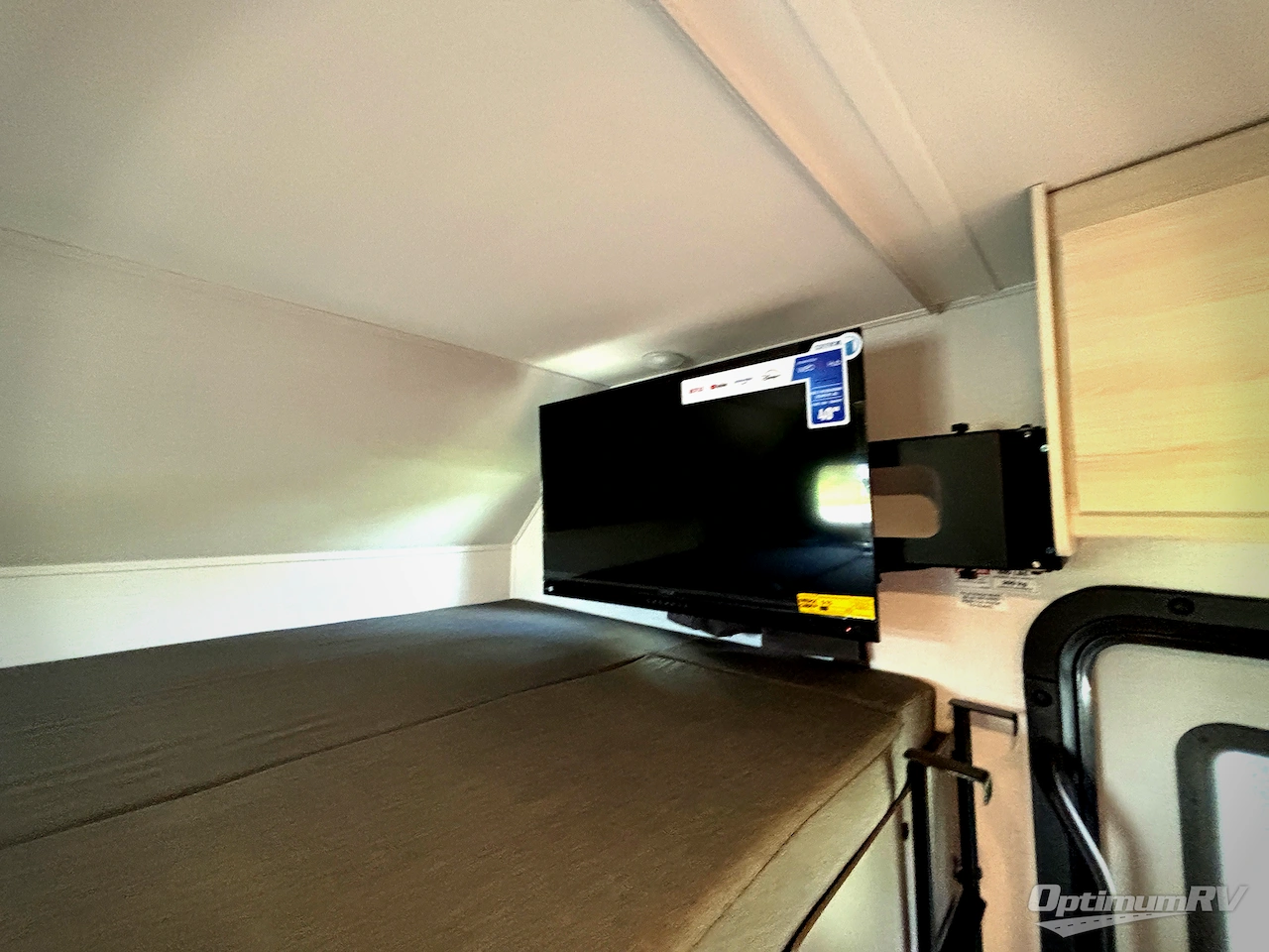 2027 Forest River Sunseeker 2440DS Photo 12