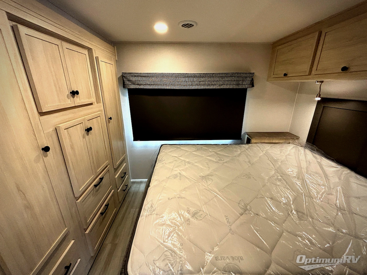 2027 Forest River Sunseeker LE 3250DSLE Ford Photo 23
