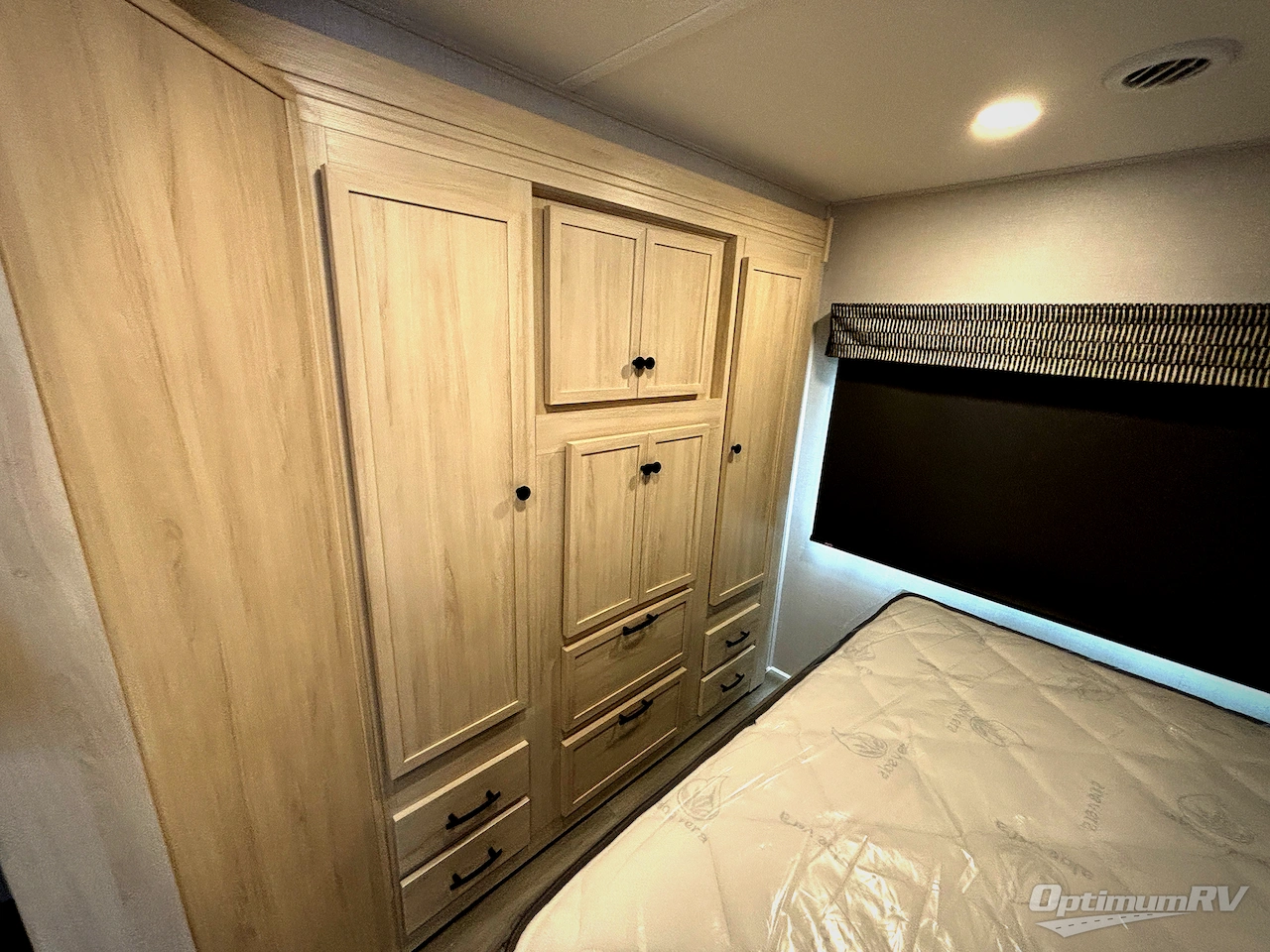 2027 Forest River Sunseeker LE 3250DSLE Ford Photo 25