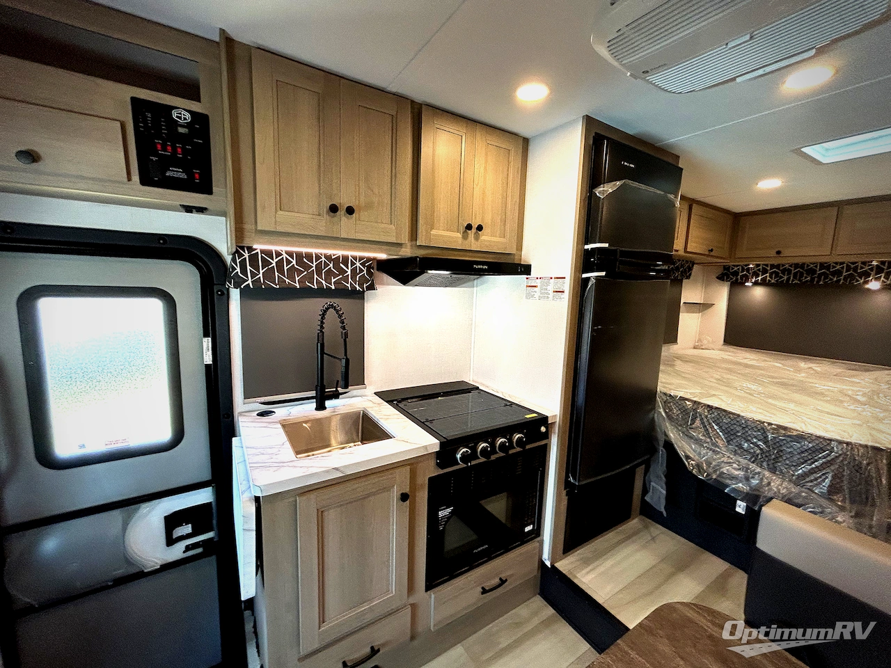2026 Forest River Sunseeker 2350ALEF Photo 6