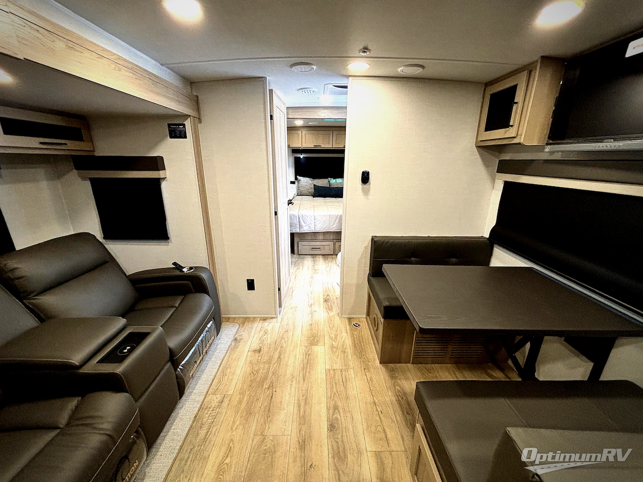 2026 Forest River Flagstaff Micro Lite 25SRK Photo 5