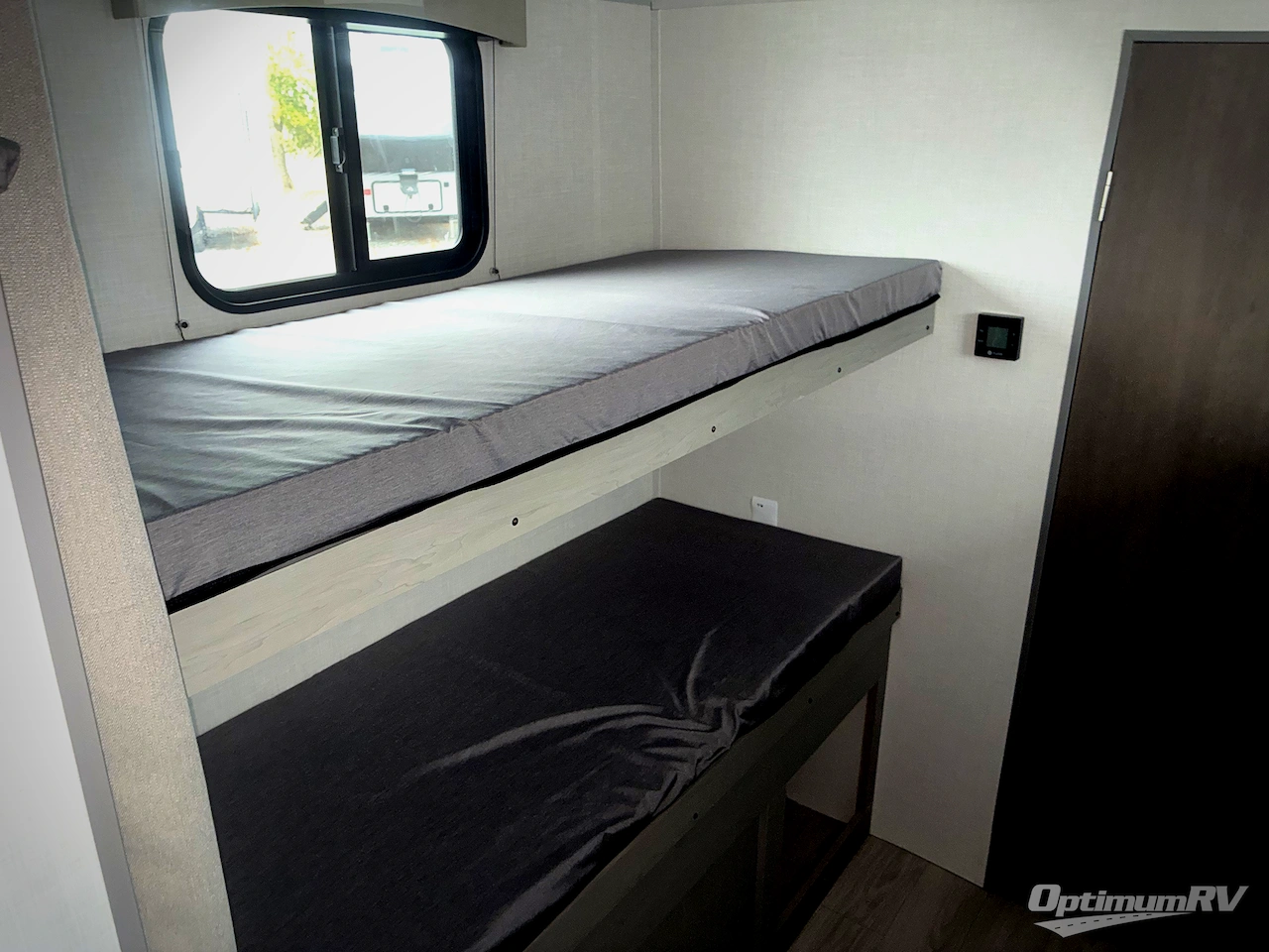 2026 Forest River Viking 5K Series 25QBH Photo 8